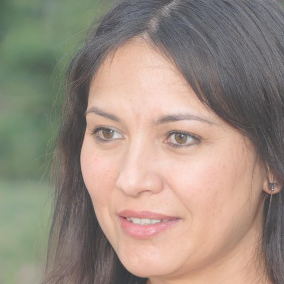 Portrait de Margaux Delvaux, analyste finance d'entreprise